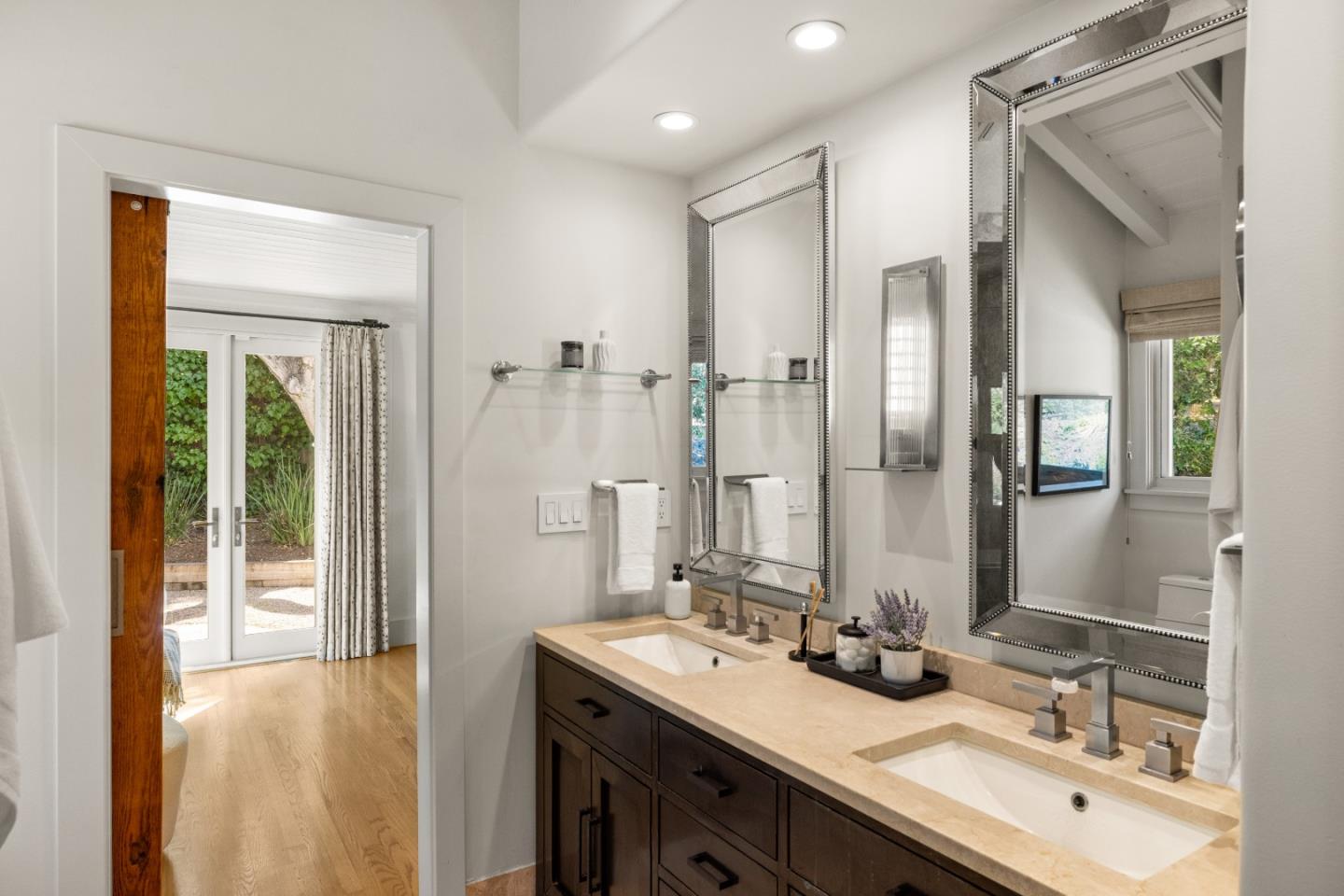 Detail Gallery Image 15 of 36 For 58 La Rancheria, Carmel Valley,  CA 93924 - 3 Beds | 3 Baths