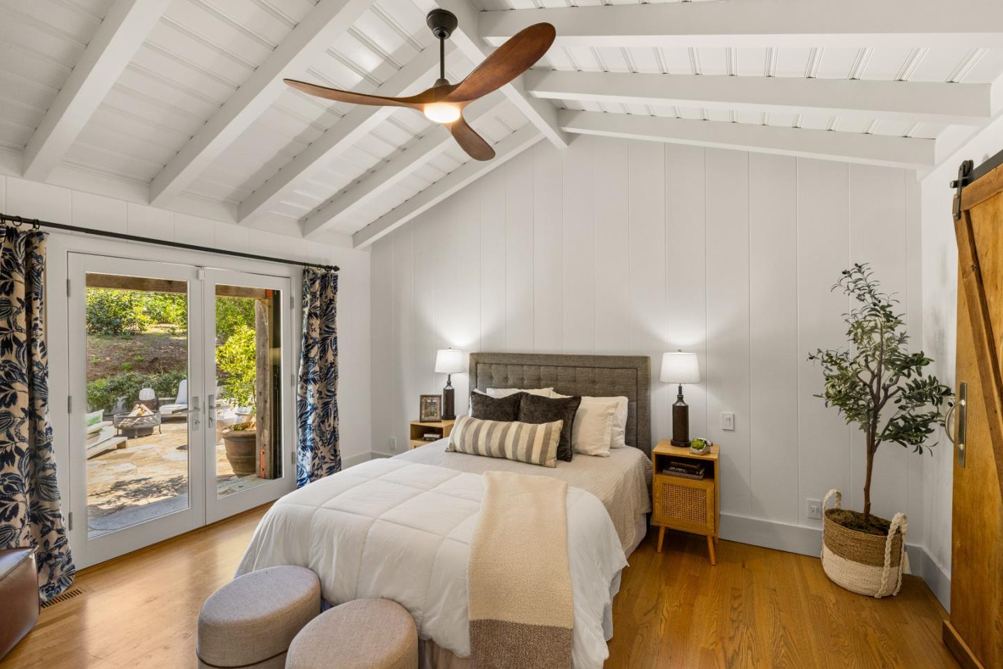 Detail Gallery Image 18 of 36 For 58 La Rancheria, Carmel Valley,  CA 93924 - 3 Beds | 3 Baths