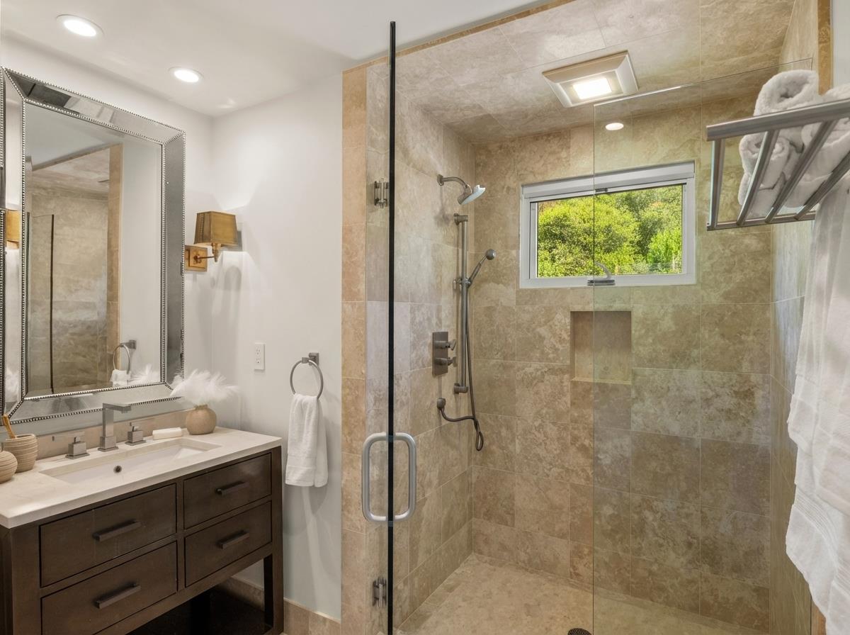 Detail Gallery Image 19 of 36 For 58 La Rancheria, Carmel Valley,  CA 93924 - 3 Beds | 3 Baths