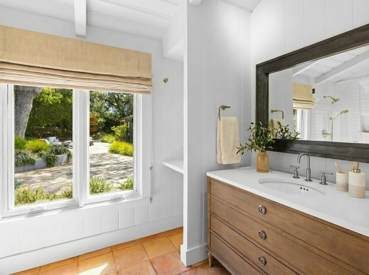 Detail Gallery Image 22 of 36 For 58 La Rancheria, Carmel Valley,  CA 93924 - 3 Beds | 3 Baths