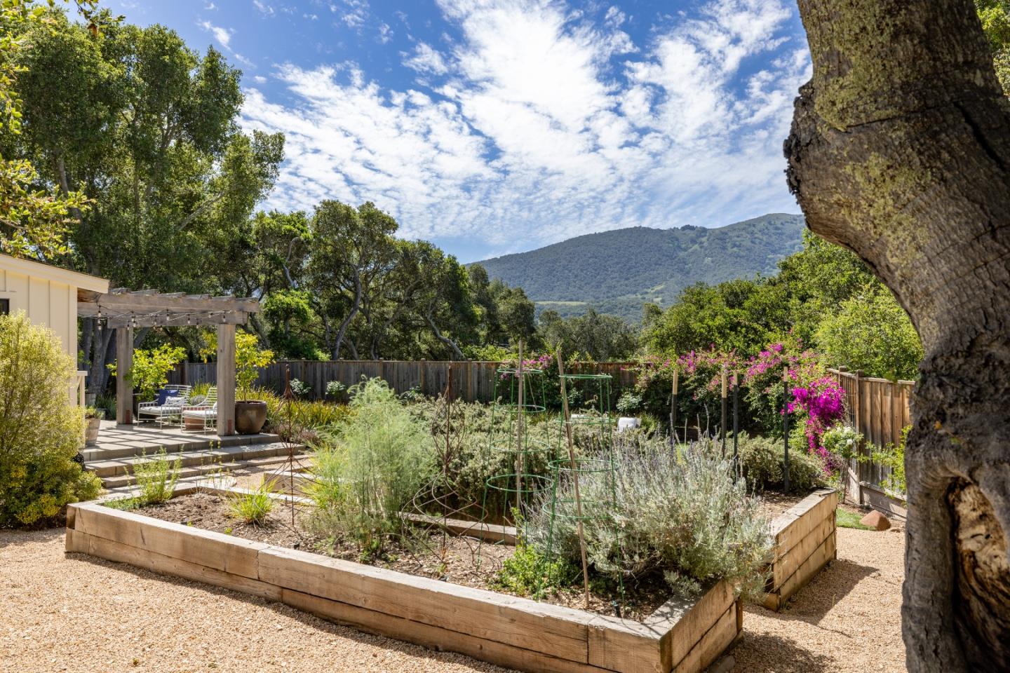 Detail Gallery Image 33 of 36 For 58 La Rancheria, Carmel Valley,  CA 93924 - 3 Beds | 3 Baths