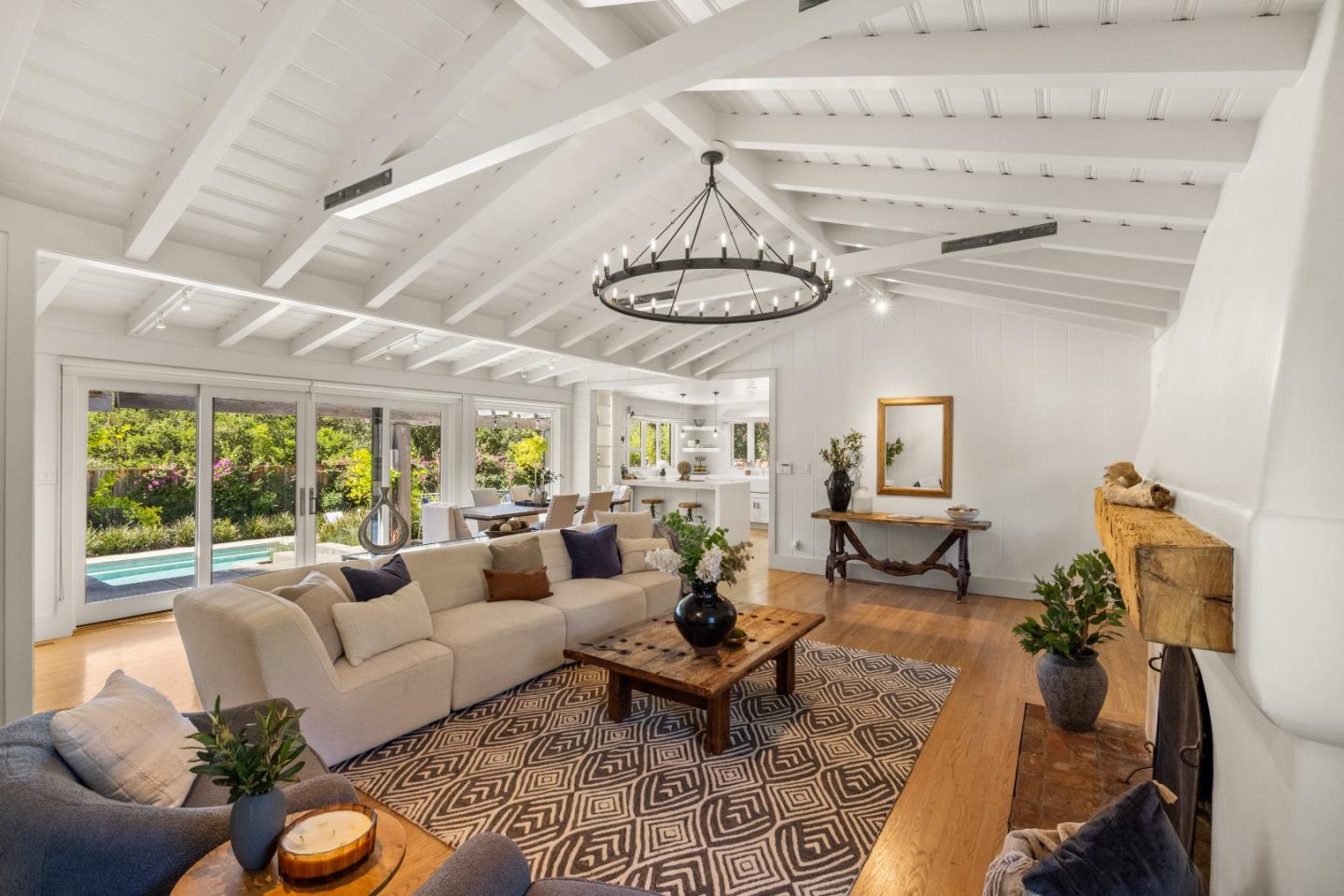 Detail Gallery Image 5 of 36 For 58 La Rancheria, Carmel Valley,  CA 93924 - 3 Beds | 3 Baths