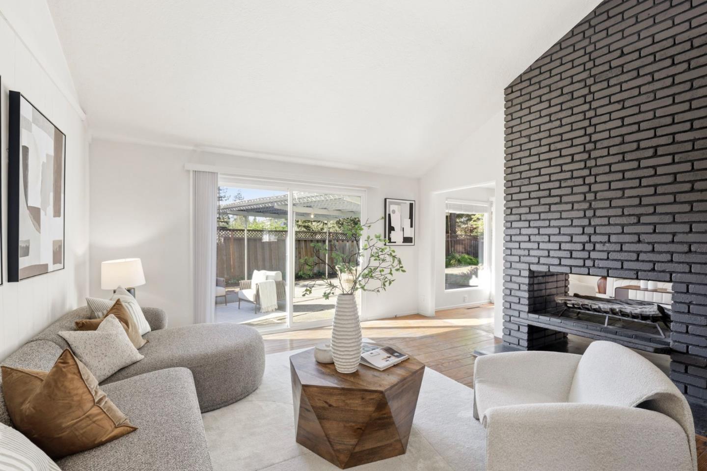 Detail Gallery Image 12 of 34 For 449 Santa Clara Ave, Redwood City,  CA 94061 - 3 Beds | 2/1 Baths