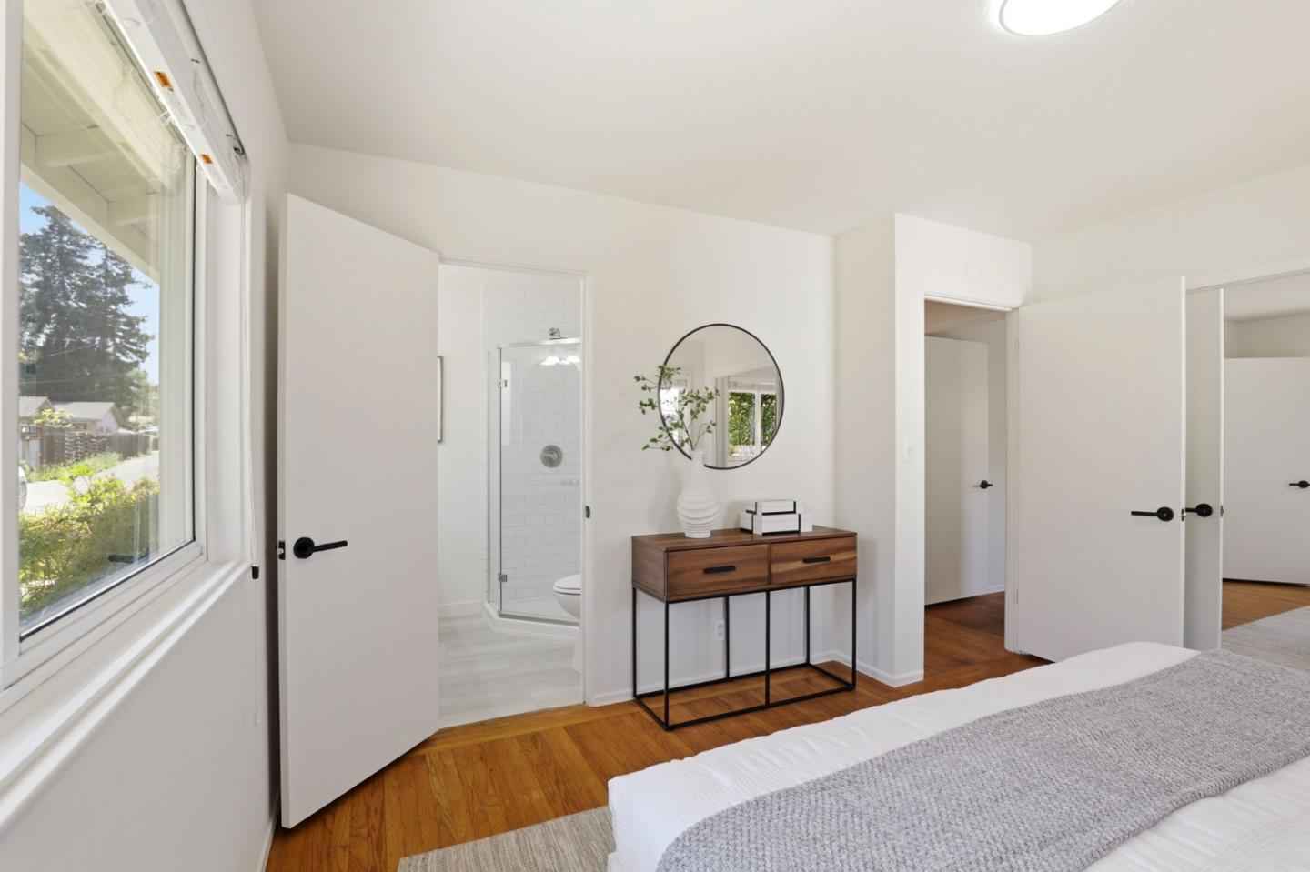 Detail Gallery Image 22 of 34 For 449 Santa Clara Ave, Redwood City,  CA 94061 - 3 Beds | 2/1 Baths