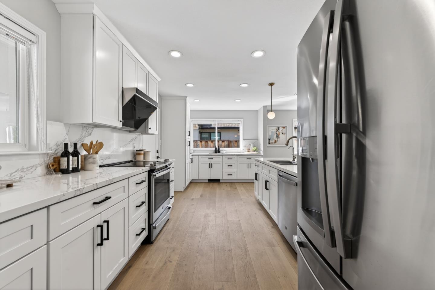 Detail Gallery Image 3 of 43 For 4533 Doyle Rd, San Jose,  CA 95129 - 3 Beds | 2 Baths