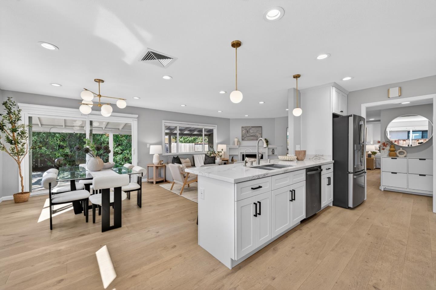 Detail Gallery Image 8 of 43 For 4533 Doyle Rd, San Jose,  CA 95129 - 3 Beds | 2 Baths