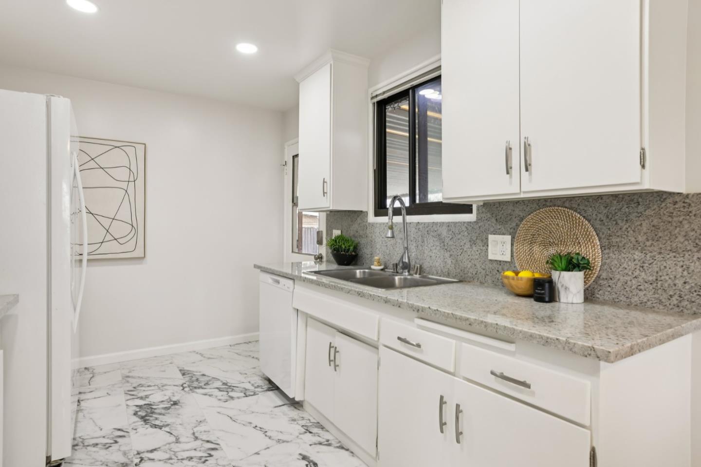 Detail Gallery Image 12 of 71 For 2254 Augusta Pl, Santa Clara,  CA 95051 - 3 Beds | 2 Baths