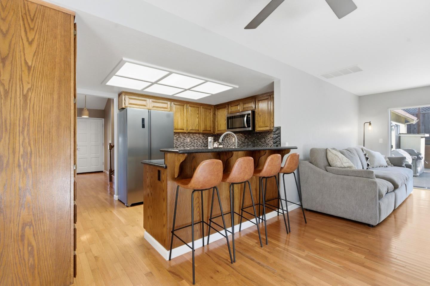 Detail Gallery Image 14 of 47 For 90 Lang Ct, San Juan Bautista,  CA 95045 - 4 Beds | 2/1 Baths