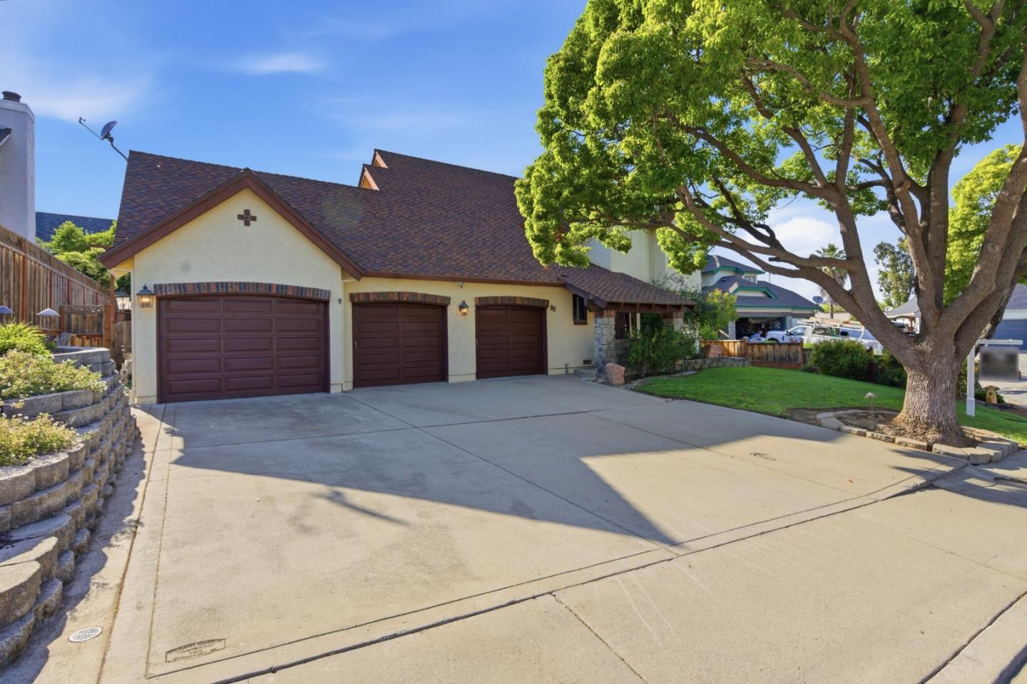 Detail Gallery Image 4 of 47 For 90 Lang Ct, San Juan Bautista,  CA 95045 - 4 Beds | 2/1 Baths