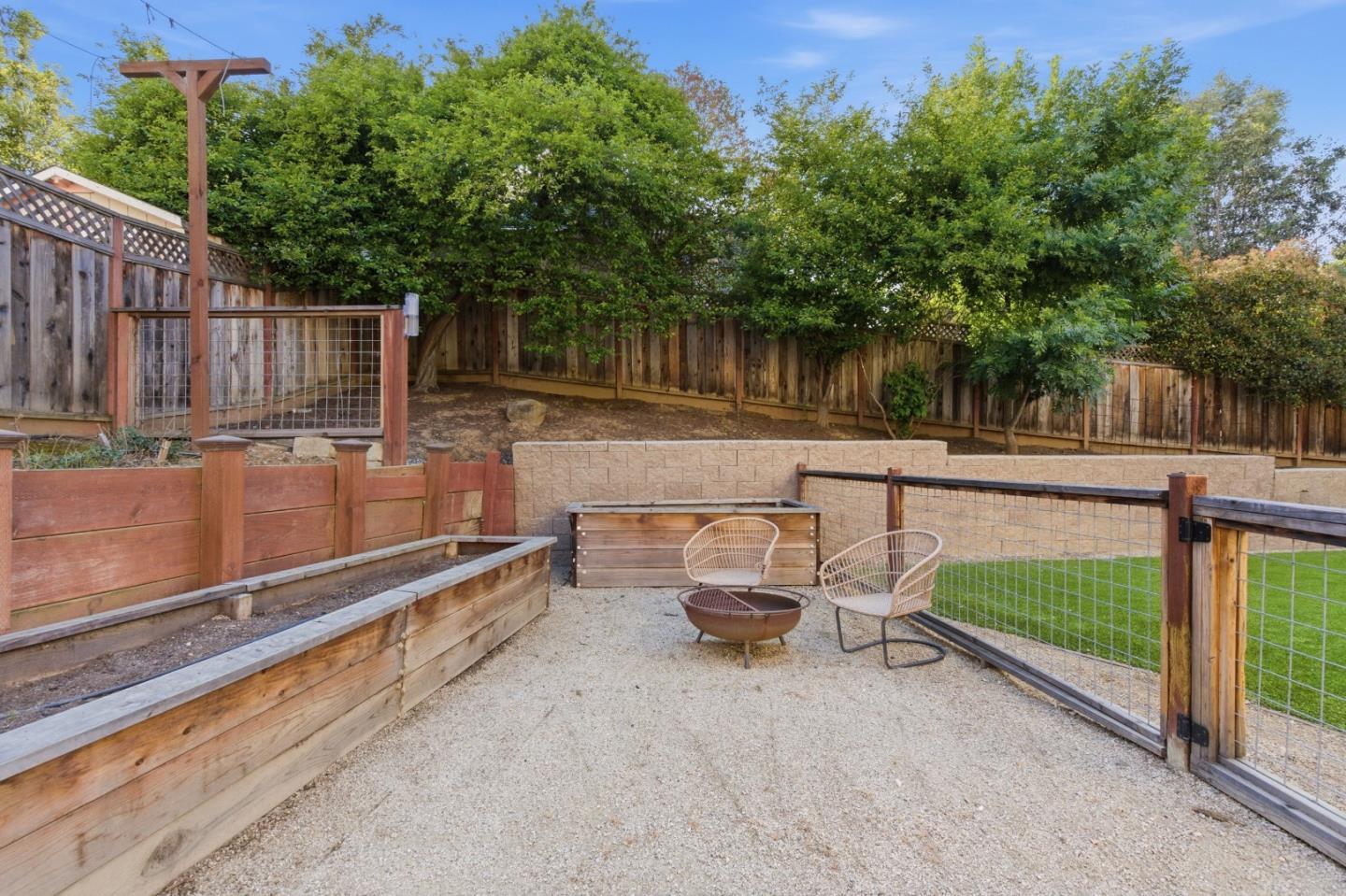 Detail Gallery Image 40 of 47 For 90 Lang Ct, San Juan Bautista,  CA 95045 - 4 Beds | 2/1 Baths