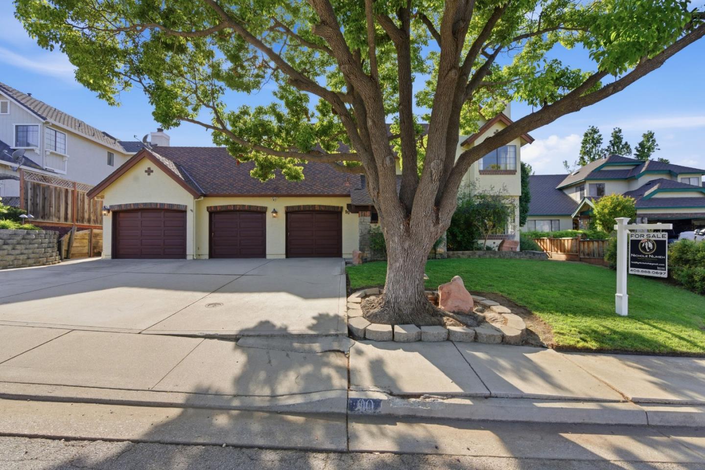 Detail Gallery Image 5 of 47 For 90 Lang Ct, San Juan Bautista,  CA 95045 - 4 Beds | 2/1 Baths