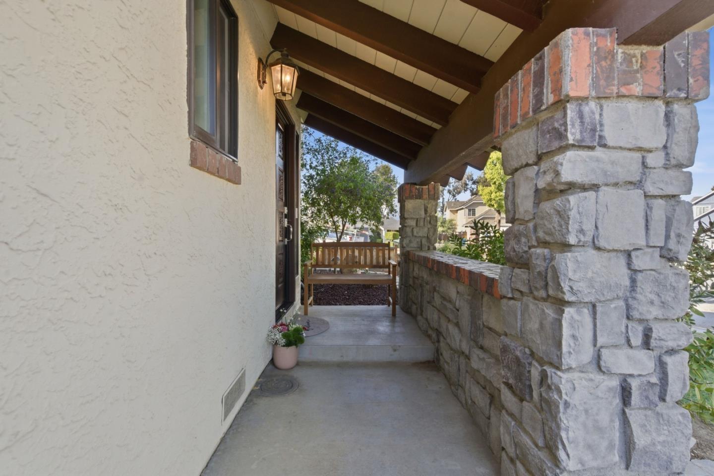 Detail Gallery Image 7 of 47 For 90 Lang Ct, San Juan Bautista,  CA 95045 - 4 Beds | 2/1 Baths