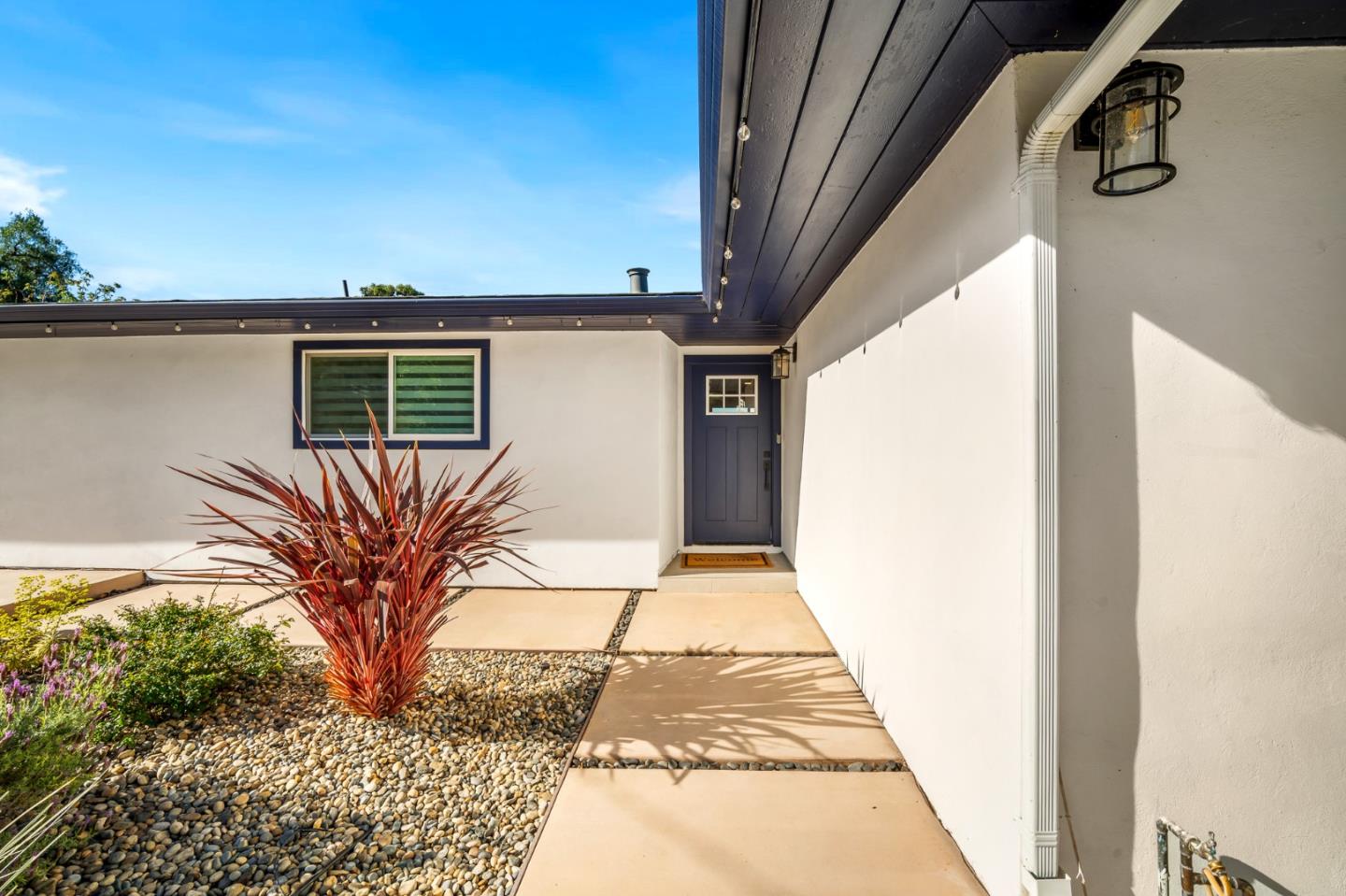 Detail Gallery Image 10 of 58 For 2125 Mangin Way, San Jose,  CA 95148 - 4 Beds | 2 Baths