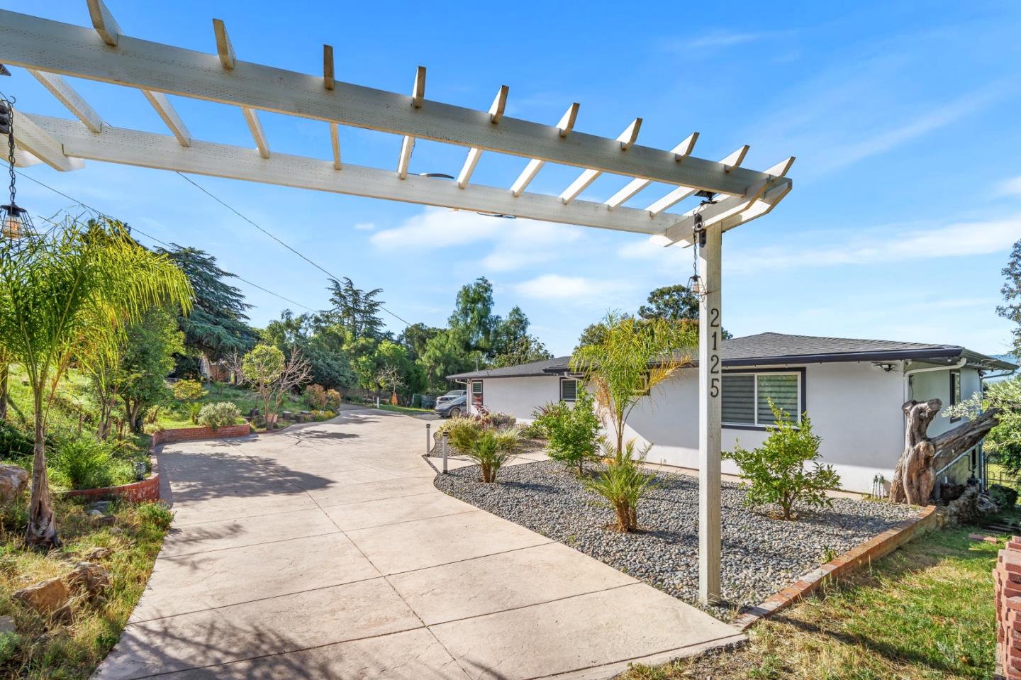 Detail Gallery Image 11 of 58 For 2125 Mangin Way, San Jose,  CA 95148 - 4 Beds | 2 Baths