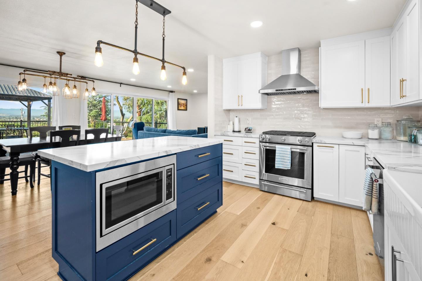 Detail Gallery Image 24 of 58 For 2125 Mangin Way, San Jose,  CA 95148 - 4 Beds | 2 Baths