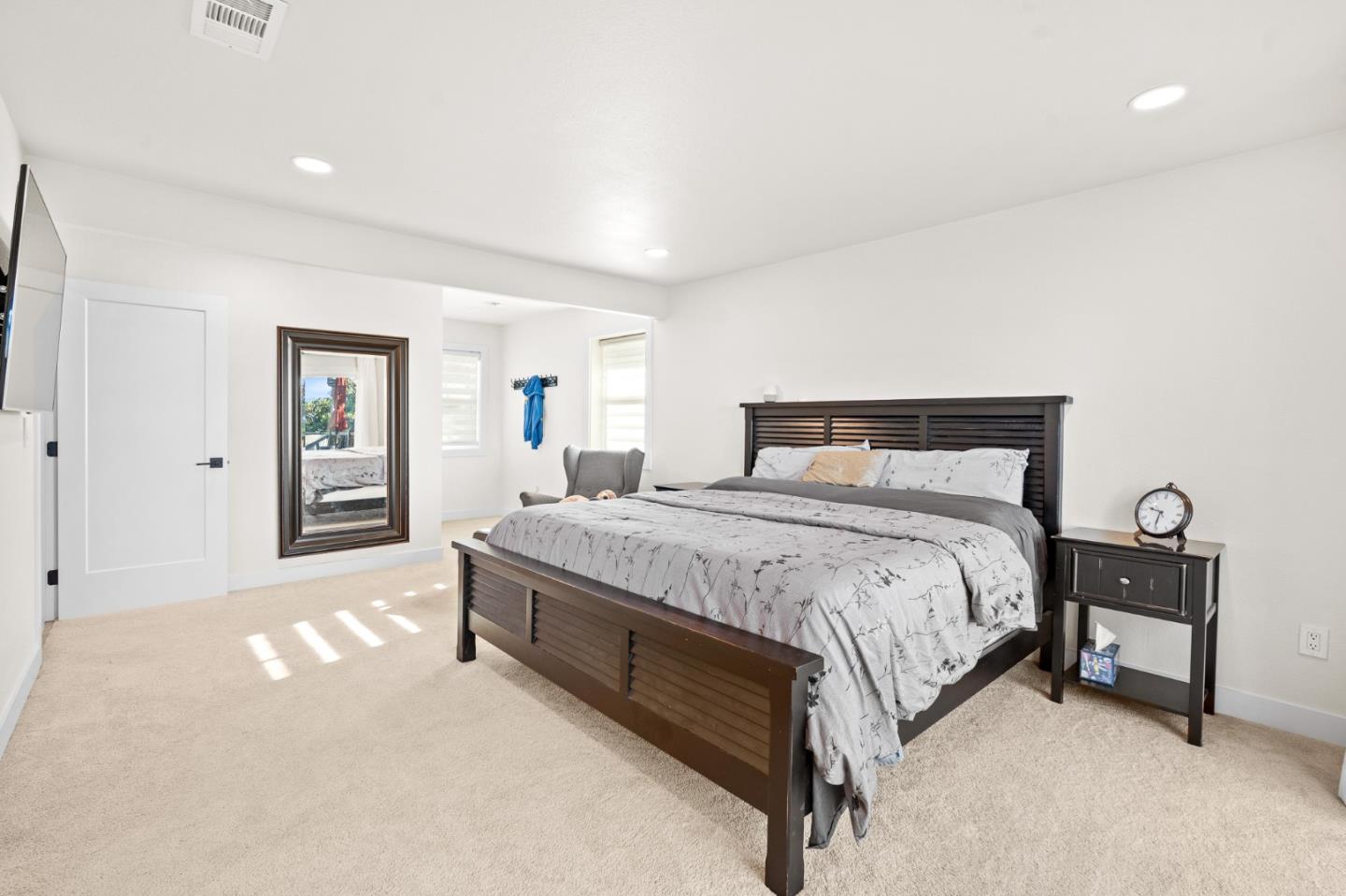 Detail Gallery Image 31 of 58 For 2125 Mangin Way, San Jose,  CA 95148 - 4 Beds | 2 Baths