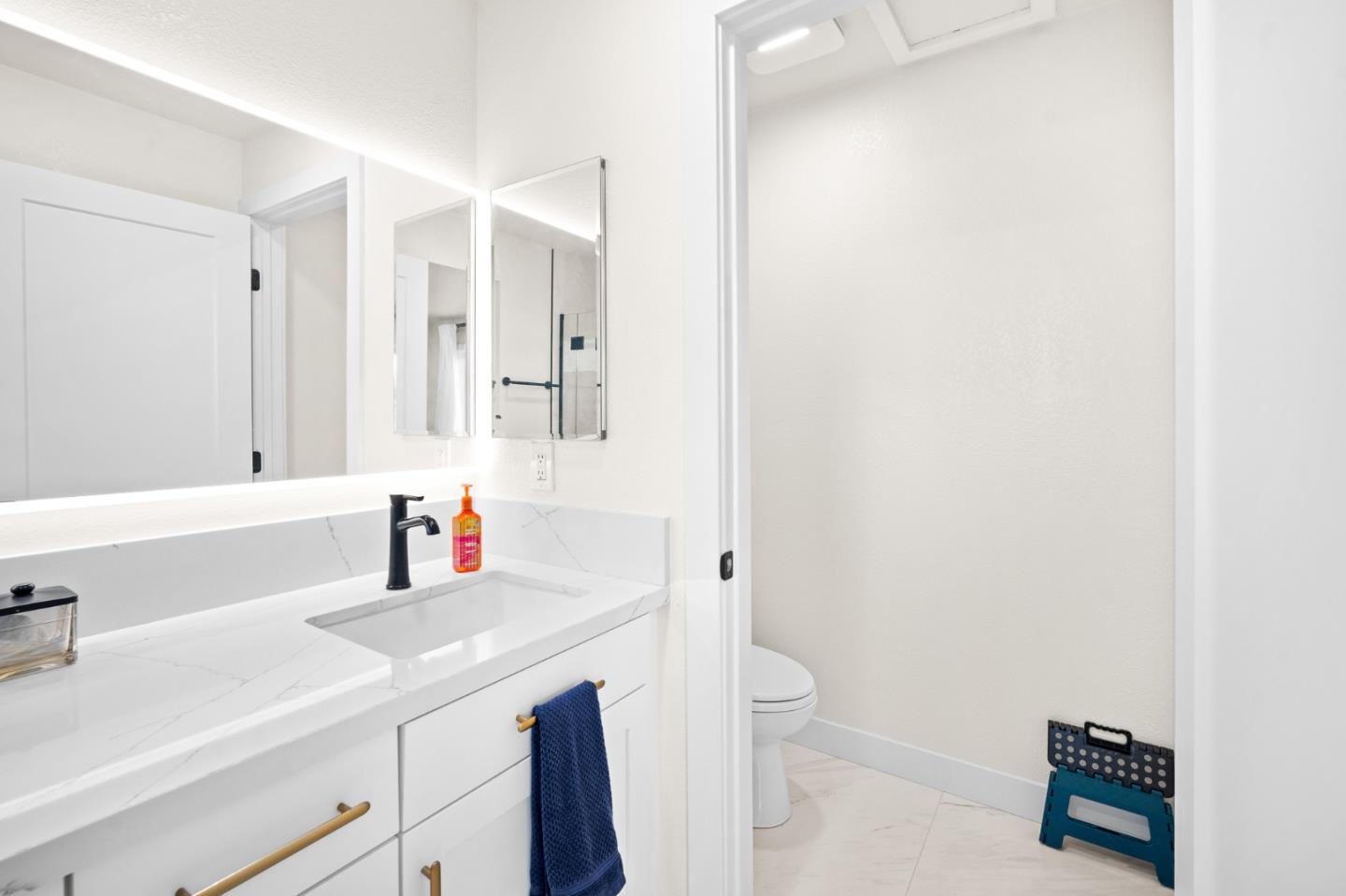 Detail Gallery Image 34 of 58 For 2125 Mangin Way, San Jose,  CA 95148 - 4 Beds | 2 Baths