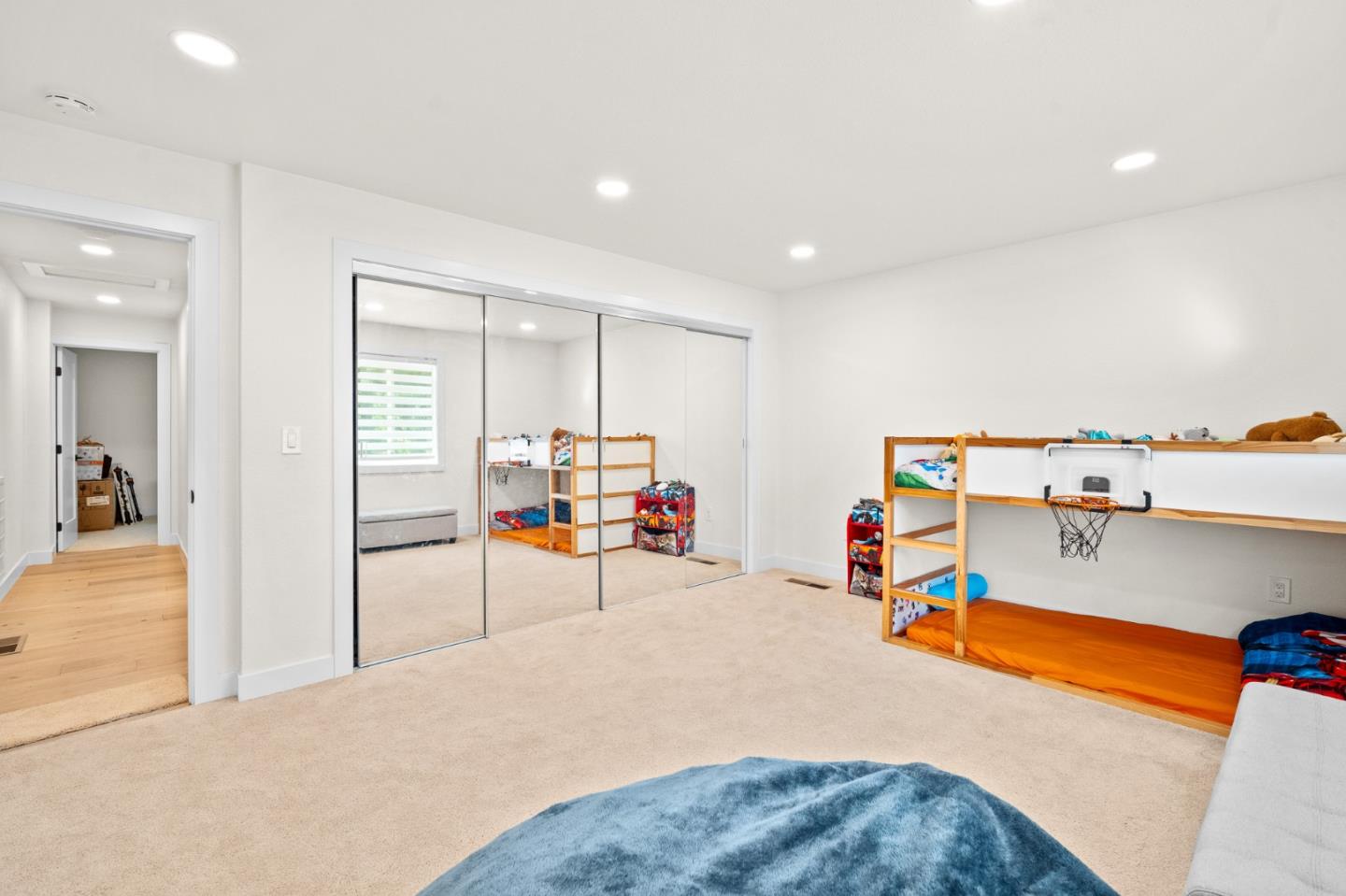 Detail Gallery Image 40 of 58 For 2125 Mangin Way, San Jose,  CA 95148 - 4 Beds | 2 Baths