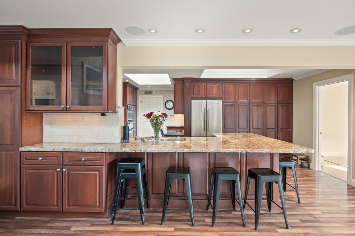 Detail Gallery Image 14 of 28 For 2725 Belmont Canyon, Belmont,  CA 94002 - 4 Beds | 3/1 Baths