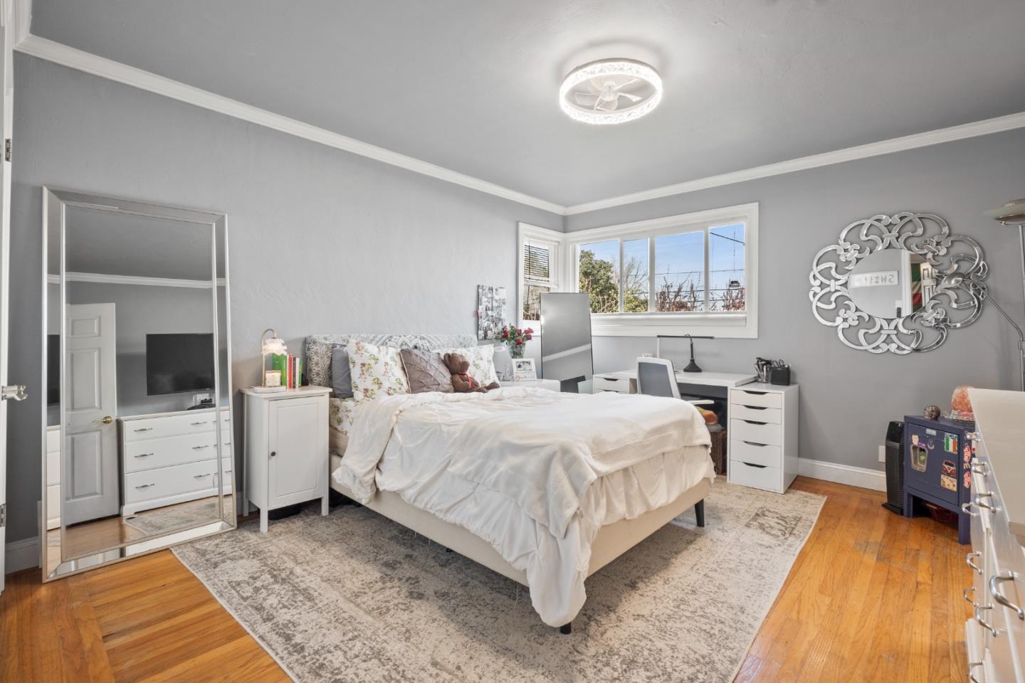 Detail Gallery Image 19 of 28 For 2725 Belmont Canyon, Belmont,  CA 94002 - 4 Beds | 3/1 Baths