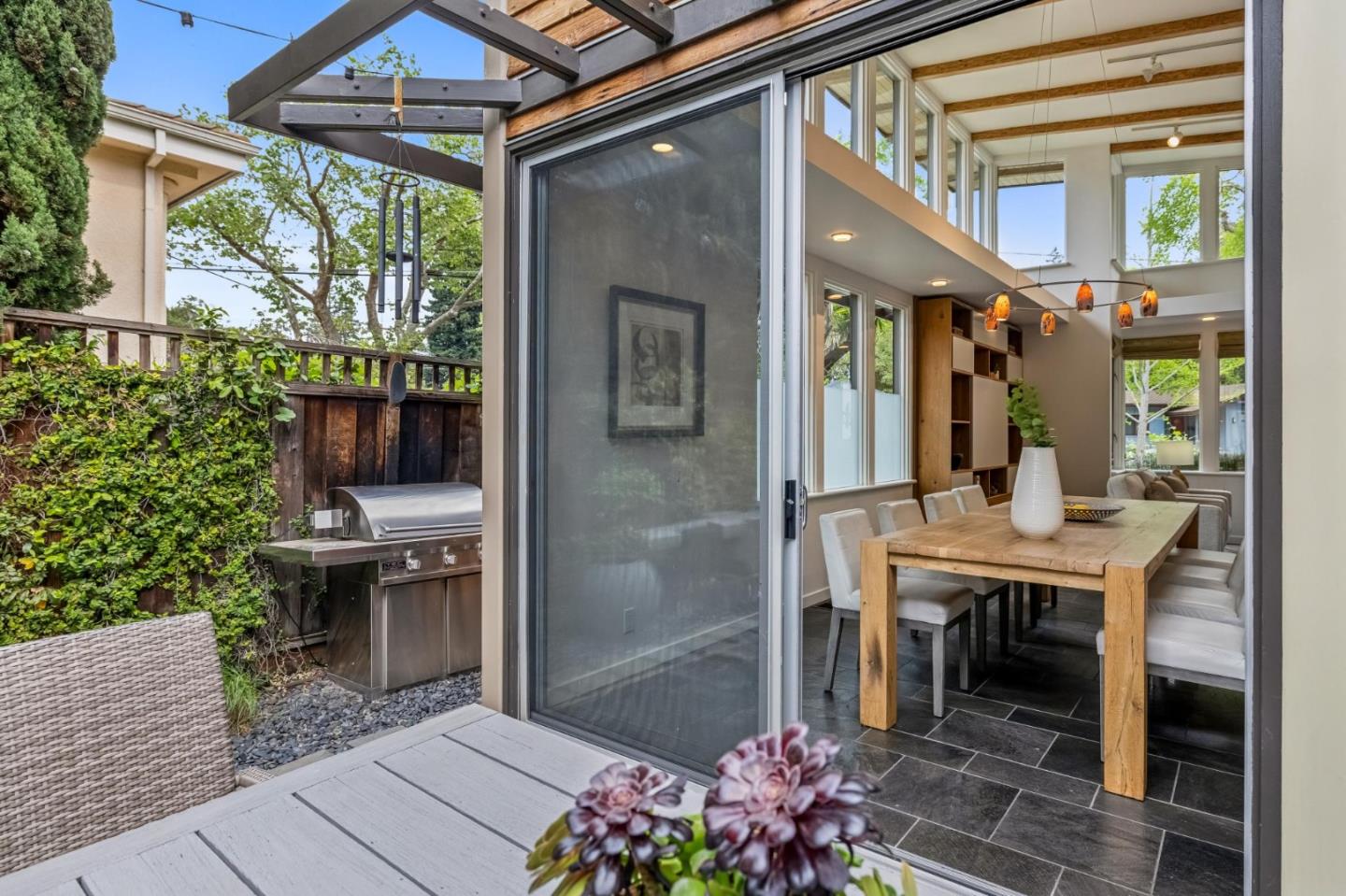 Detail Gallery Image 13 of 54 For 839 Melville Ave, Palo Alto,  CA 94301 - 6 Beds | 4 Baths