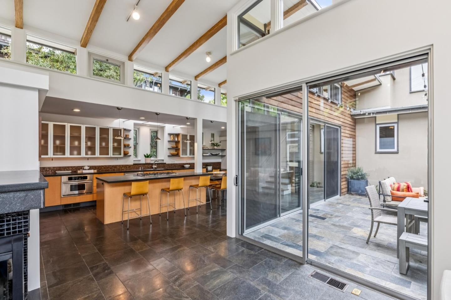 Detail Gallery Image 14 of 54 For 839 Melville Ave, Palo Alto,  CA 94301 - 6 Beds | 4 Baths