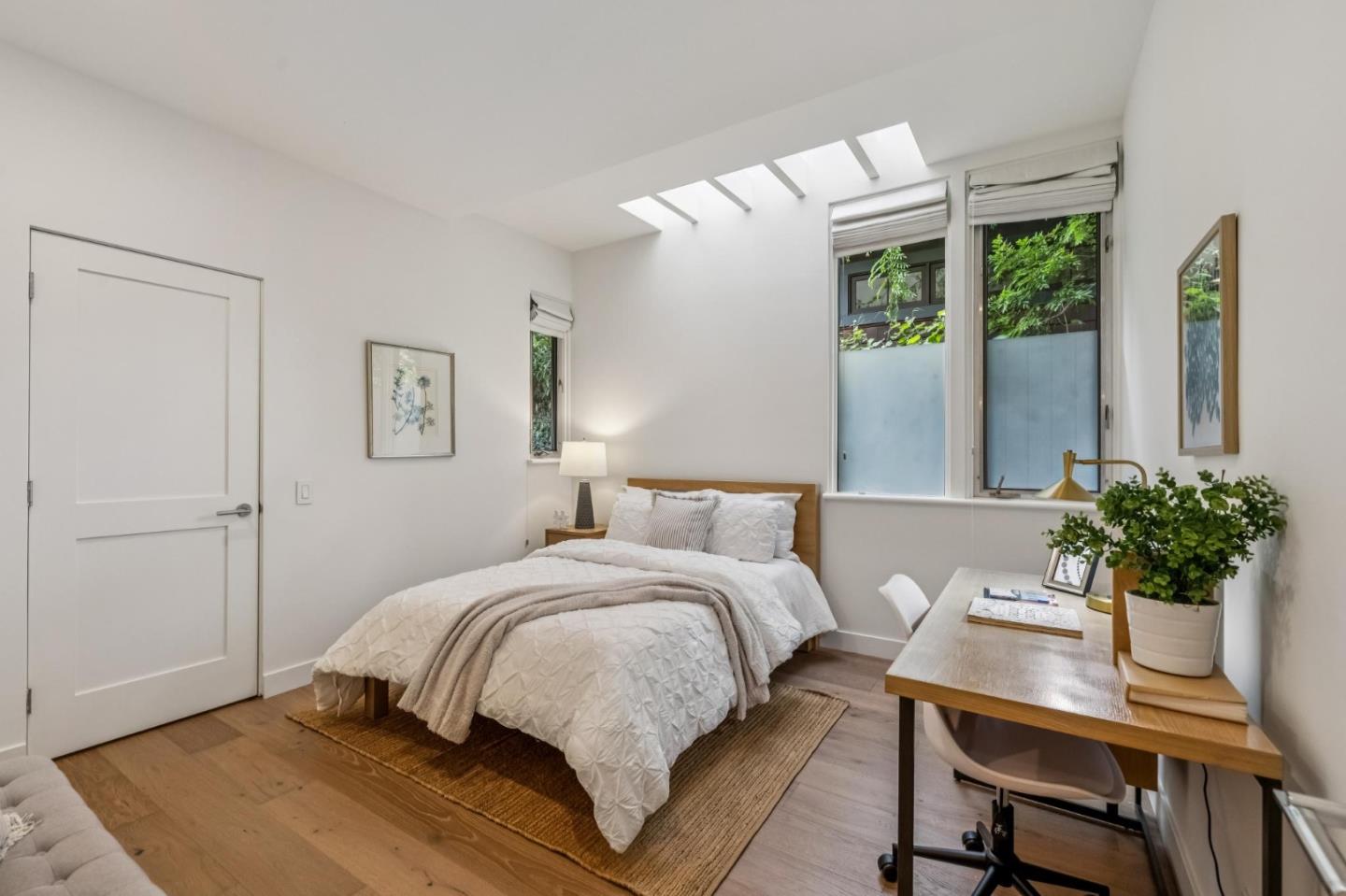 Detail Gallery Image 22 of 54 For 839 Melville Ave, Palo Alto,  CA 94301 - 6 Beds | 4 Baths