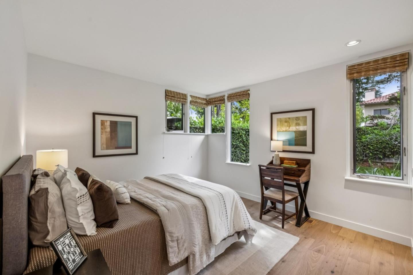 Detail Gallery Image 26 of 54 For 839 Melville Ave, Palo Alto,  CA 94301 - 6 Beds | 4 Baths