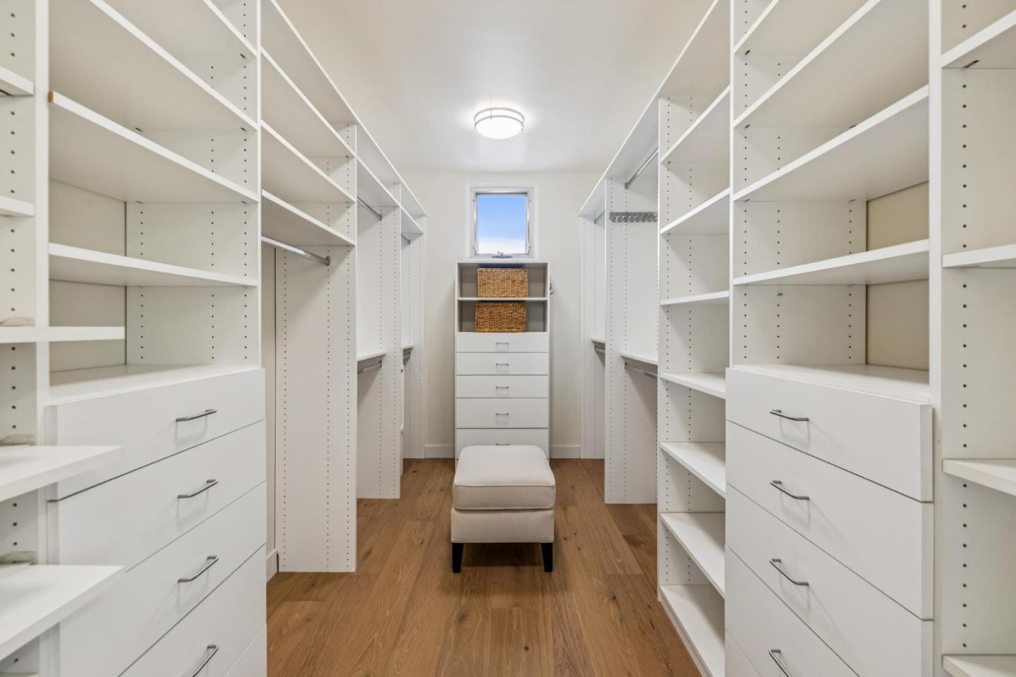 Detail Gallery Image 32 of 54 For 839 Melville Ave, Palo Alto,  CA 94301 - 6 Beds | 4 Baths