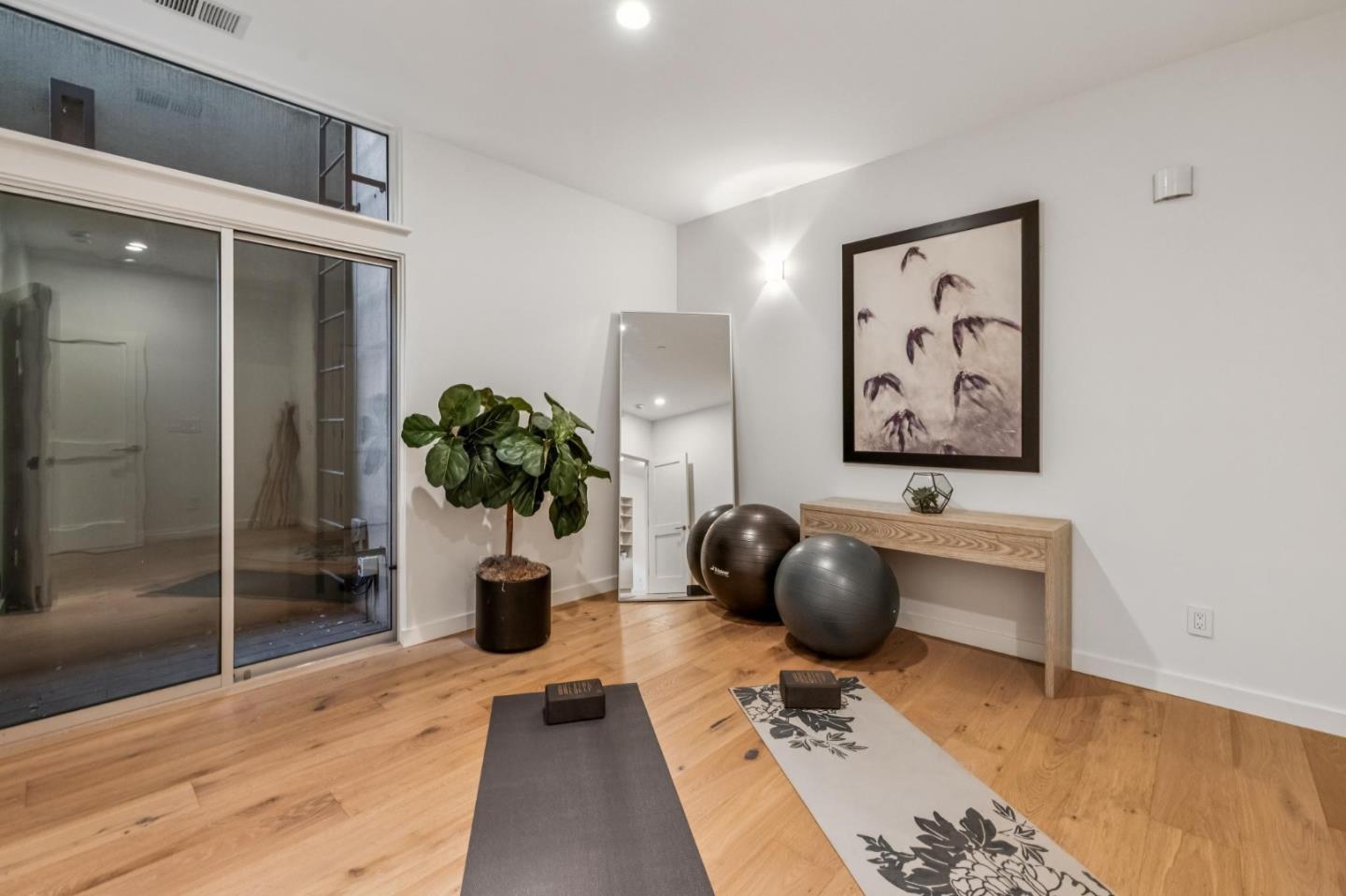 Detail Gallery Image 39 of 54 For 839 Melville Ave, Palo Alto,  CA 94301 - 6 Beds | 4 Baths