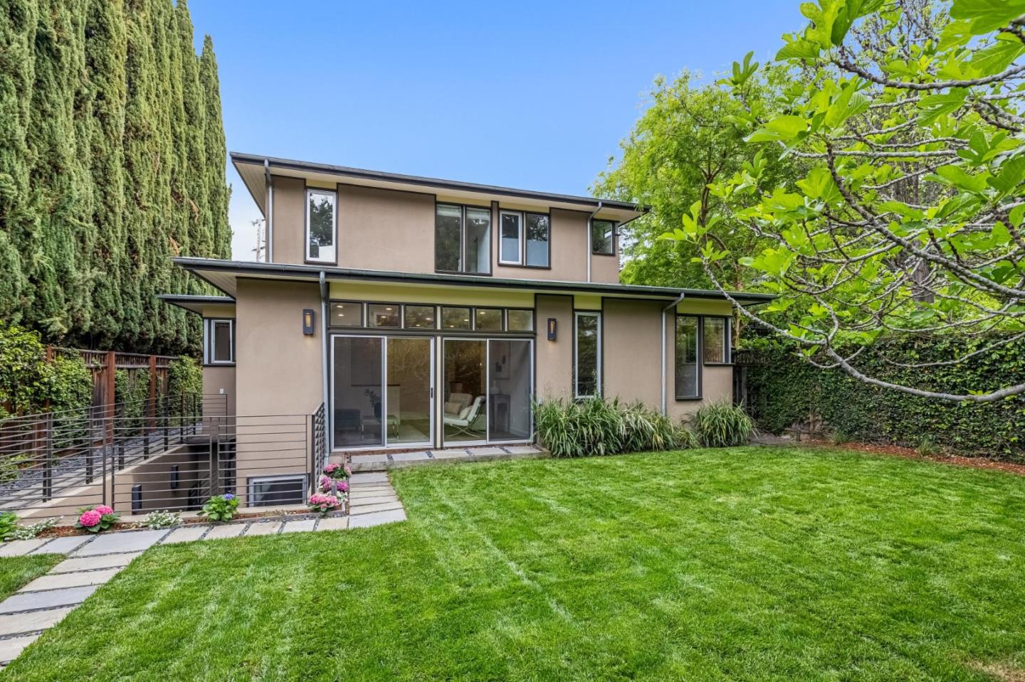 Detail Gallery Image 43 of 54 For 839 Melville Ave, Palo Alto,  CA 94301 - 6 Beds | 4 Baths