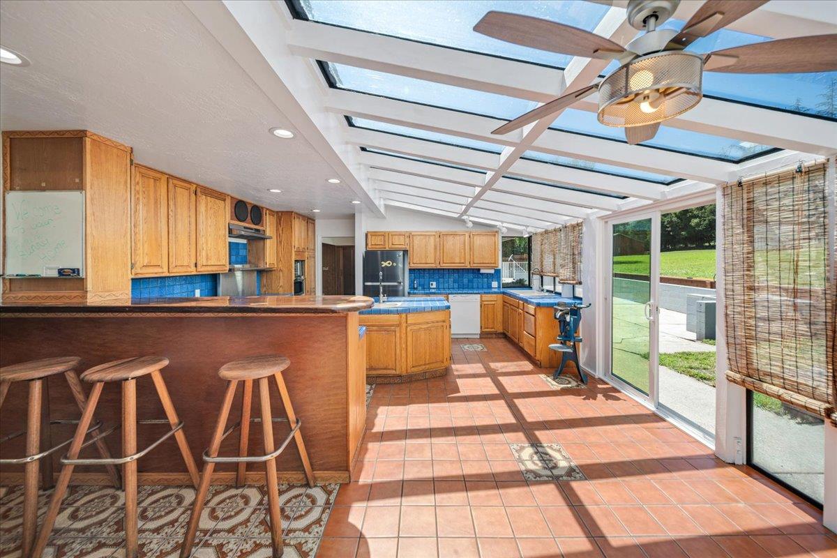 Detail Gallery Image 14 of 77 For 5599 Branciforte Dr, Santa Cruz,  CA 95065 - 3 Beds | 3 Baths