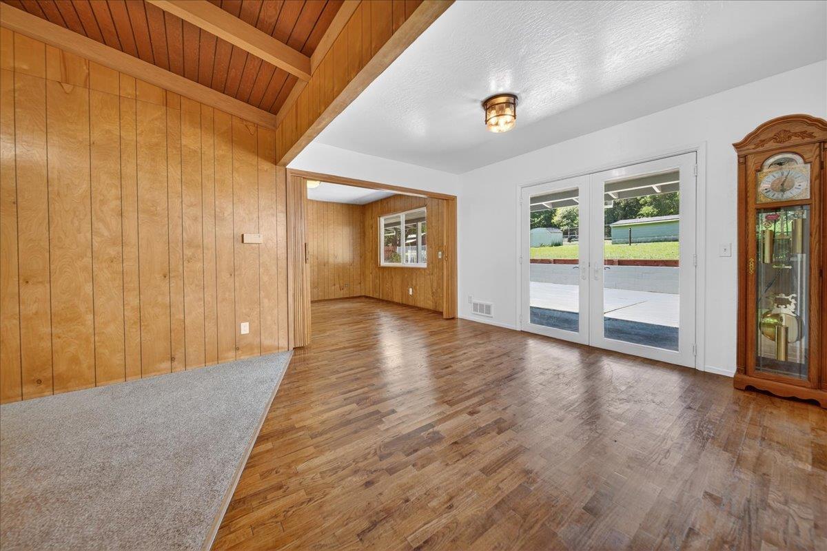 Detail Gallery Image 18 of 77 For 5599 Branciforte Dr, Santa Cruz,  CA 95065 - 3 Beds | 3 Baths