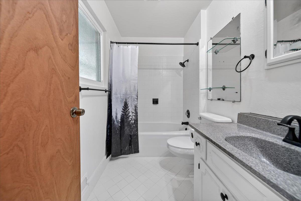 Detail Gallery Image 27 of 77 For 5599 Branciforte Dr, Santa Cruz,  CA 95065 - 3 Beds | 3 Baths