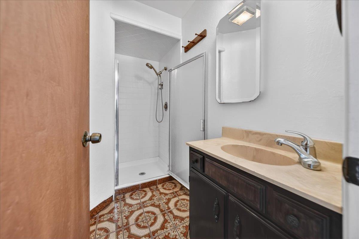 Detail Gallery Image 36 of 77 For 5599 Branciforte Dr, Santa Cruz,  CA 95065 - 3 Beds | 3 Baths