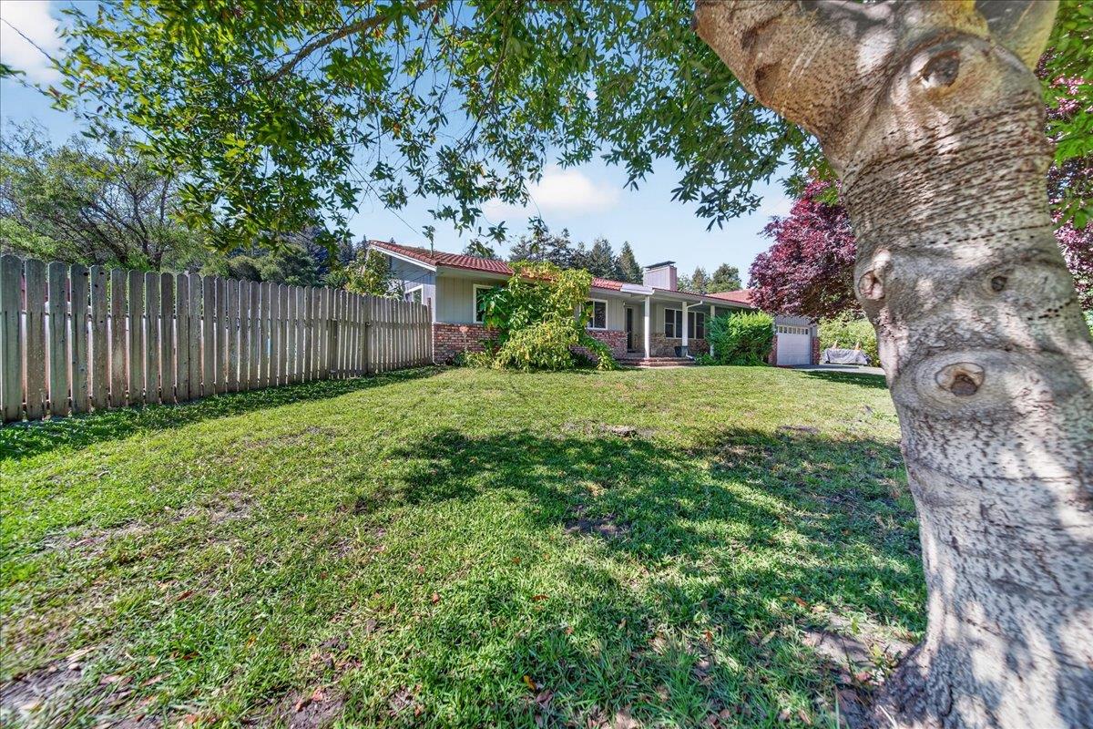 Detail Gallery Image 6 of 77 For 5599 Branciforte Dr, Santa Cruz,  CA 95065 - 3 Beds | 3 Baths