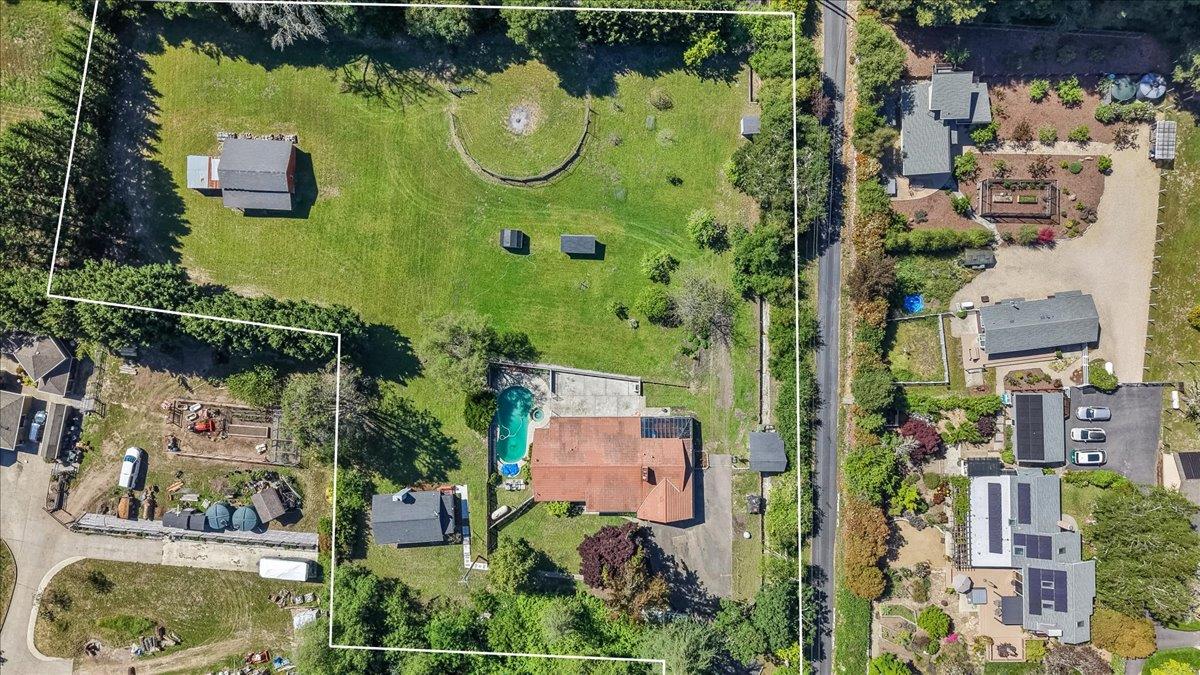 Detail Gallery Image 68 of 77 For 5599 Branciforte Dr, Santa Cruz,  CA 95065 - 3 Beds | 3 Baths