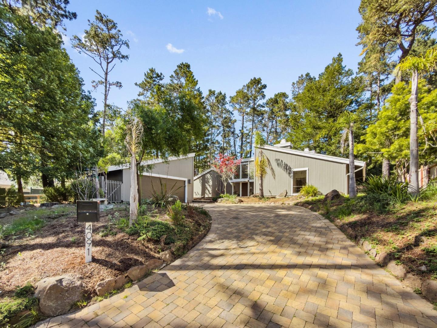 Front Image Thumbnail for ML82041185