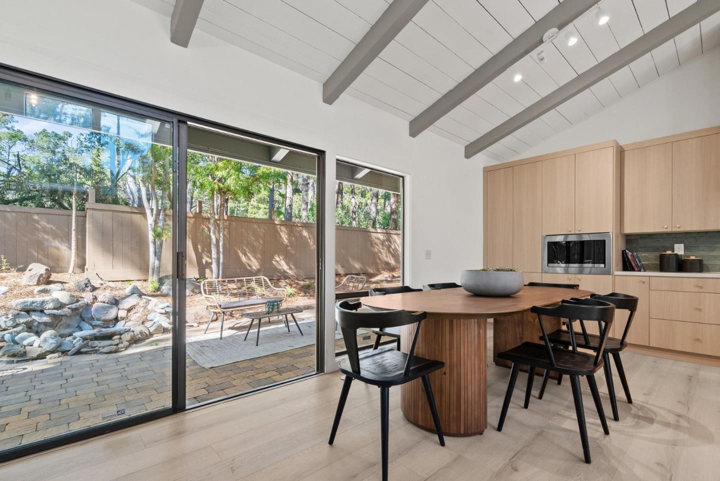 Detail Gallery Image 11 of 32 For 4091 Pine Meadows Way, Pebble Beach,  CA 93953 - 3 Beds | 2 Baths