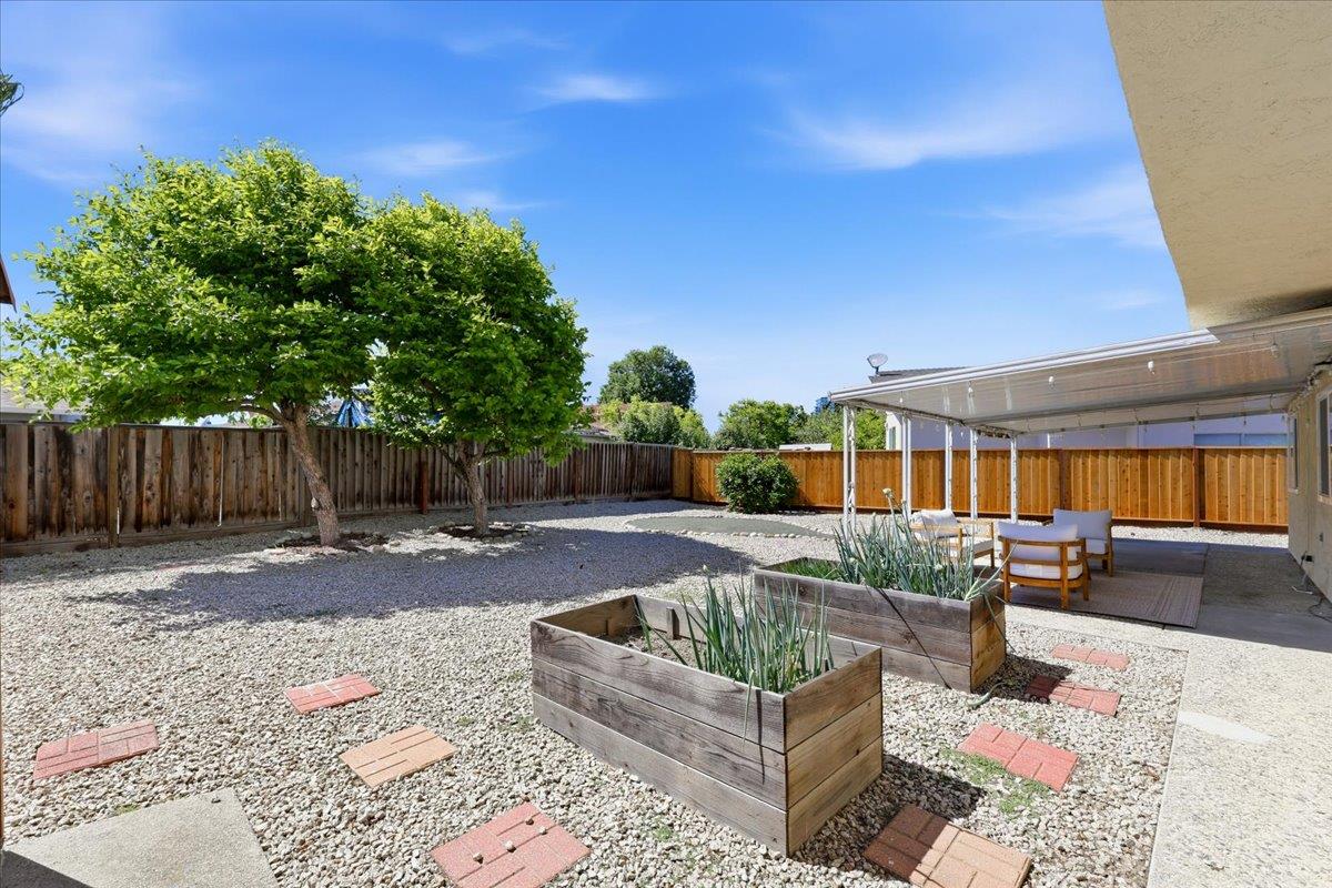 Detail Gallery Image 49 of 68 For 4918 Avenida De Los Arboles, Santa Clara,  CA 95054 - 4 Beds | 2/1 Baths