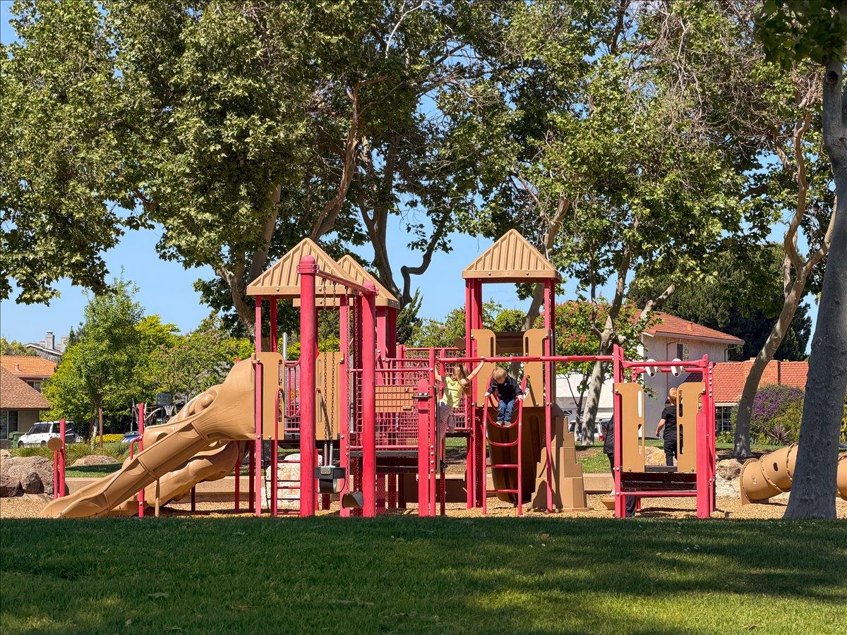 Detail Gallery Image 57 of 68 For 4918 Avenida De Los Arboles, Santa Clara,  CA 95054 - 4 Beds | 2/1 Baths