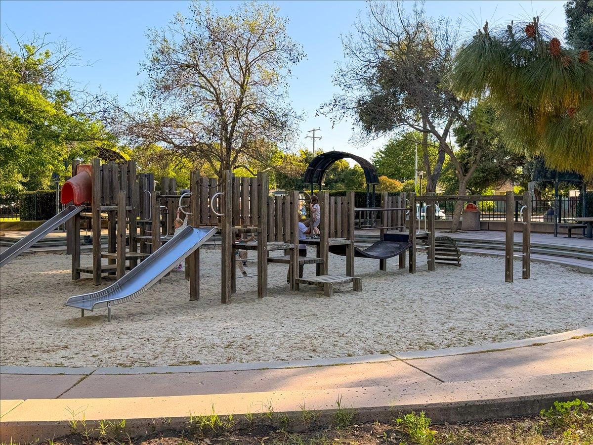 Detail Gallery Image 58 of 68 For 4918 Avenida De Los Arboles, Santa Clara,  CA 95054 - 4 Beds | 2/1 Baths