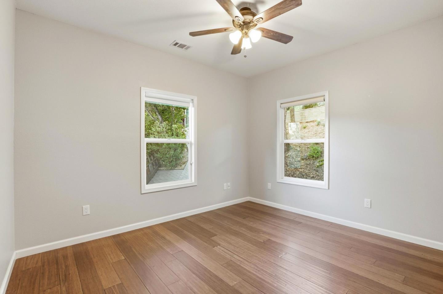 Detail Gallery Image 17 of 67 For 2981 Holiday Ct, Morgan Hill,  CA 95037 - 6 Beds | 4/1 Baths