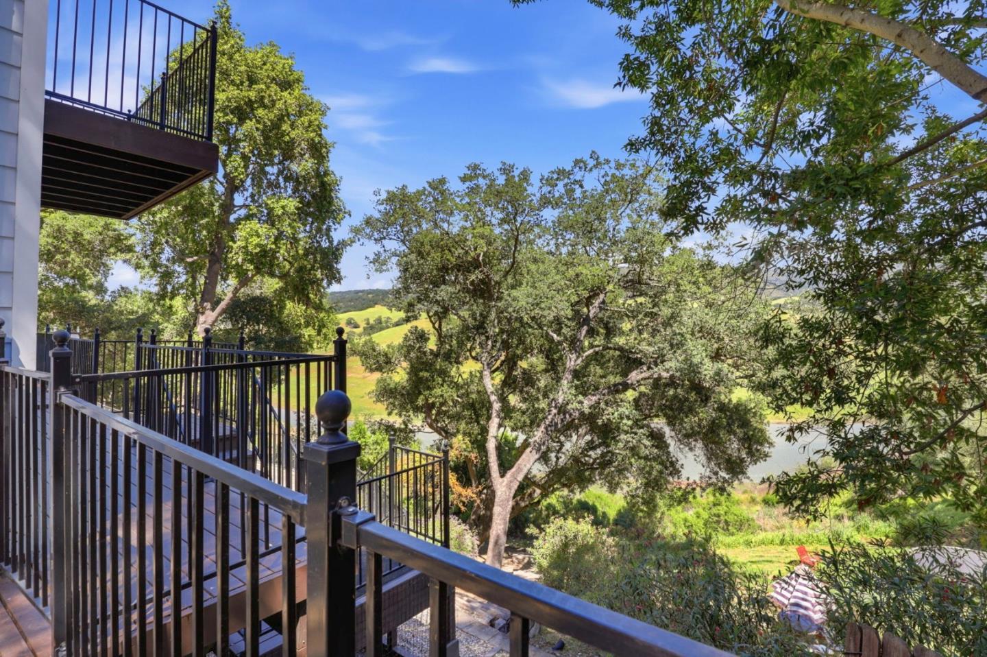 Detail Gallery Image 29 of 67 For 2981 Holiday Ct, Morgan Hill,  CA 95037 - 6 Beds | 4/1 Baths