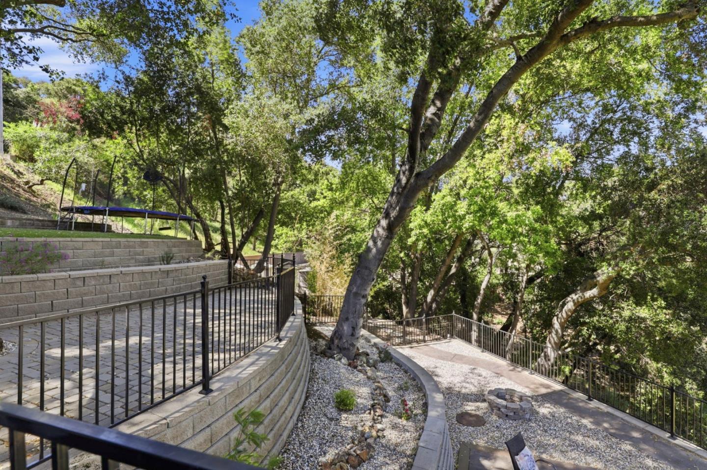 Detail Gallery Image 32 of 67 For 2981 Holiday Ct, Morgan Hill,  CA 95037 - 6 Beds | 4/1 Baths