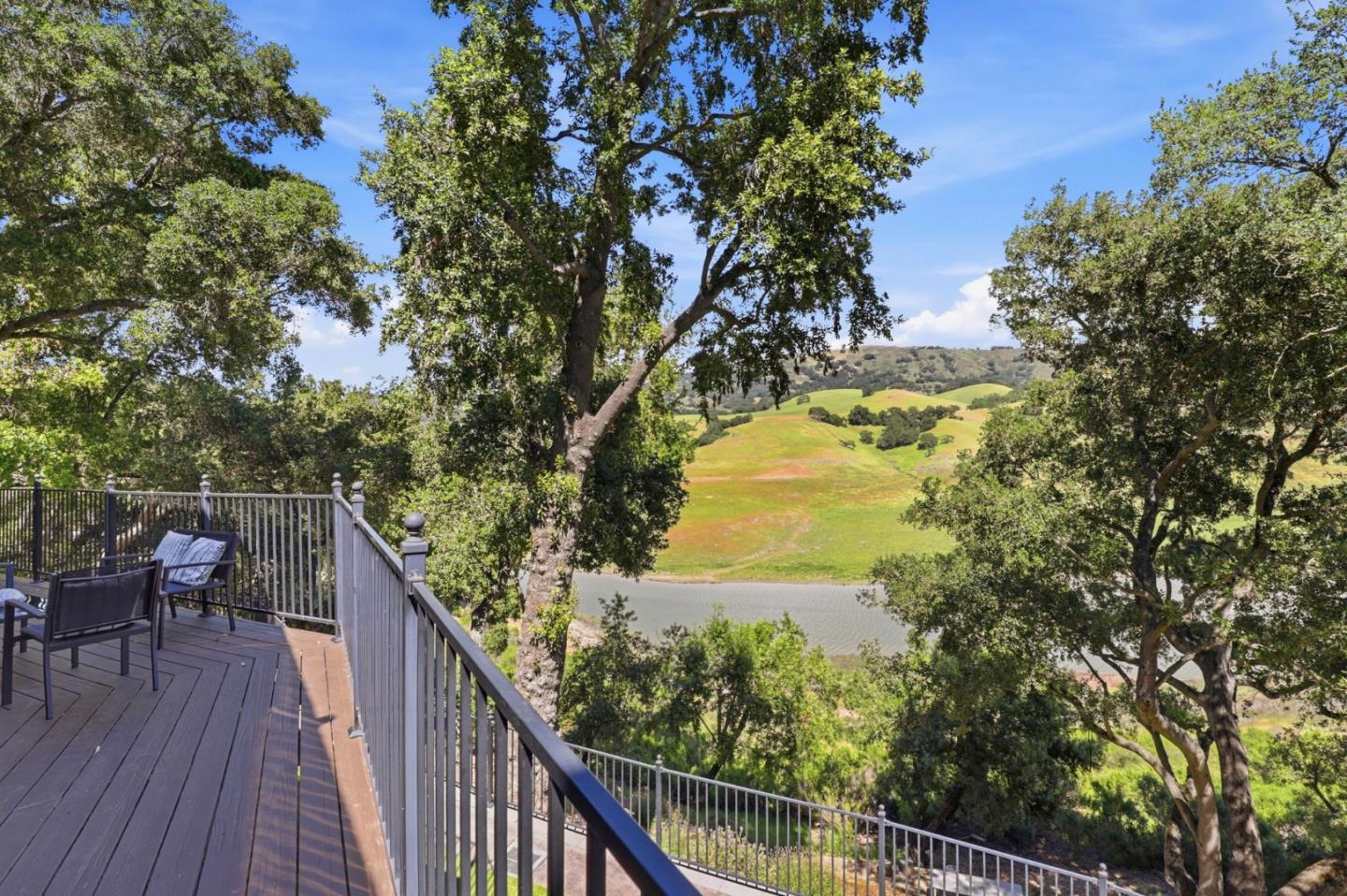 Detail Gallery Image 35 of 67 For 2981 Holiday Ct, Morgan Hill,  CA 95037 - 6 Beds | 4/1 Baths