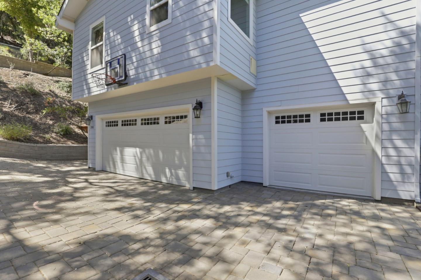 Detail Gallery Image 42 of 67 For 2981 Holiday Ct, Morgan Hill,  CA 95037 - 6 Beds | 4/1 Baths