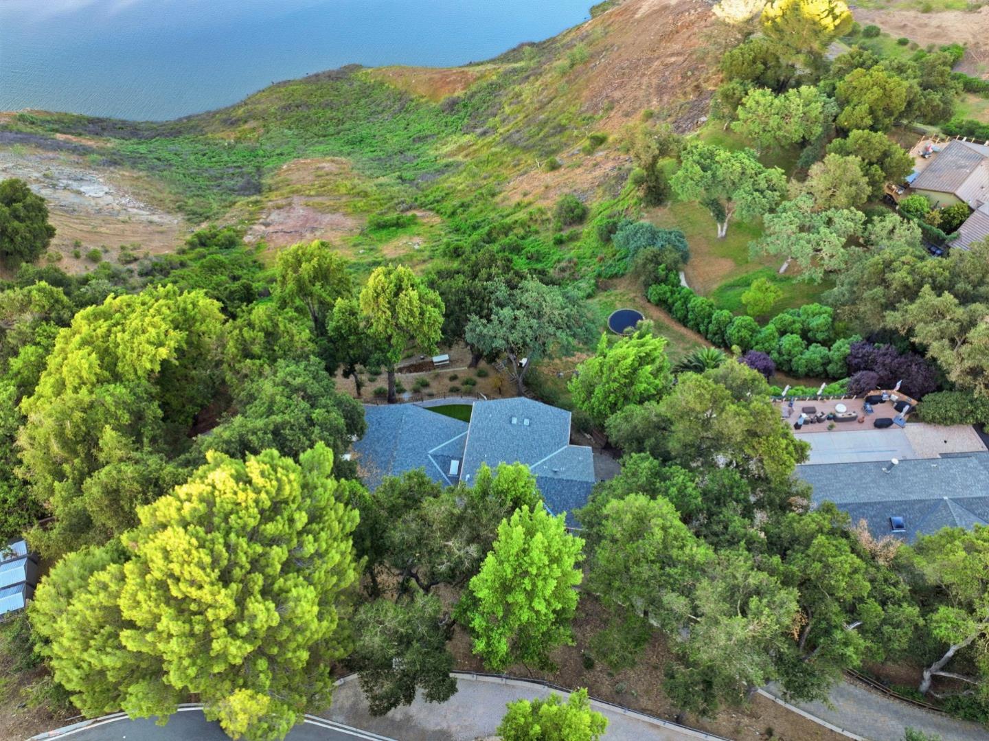 Detail Gallery Image 45 of 67 For 2981 Holiday Ct, Morgan Hill,  CA 95037 - 6 Beds | 4/1 Baths