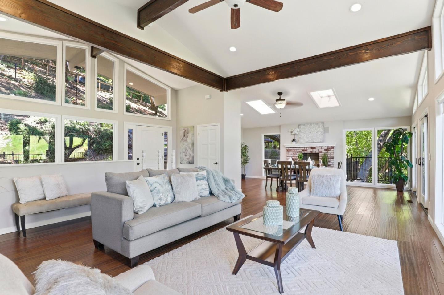 Detail Gallery Image 6 of 67 For 2981 Holiday Ct, Morgan Hill,  CA 95037 - 6 Beds | 4/1 Baths