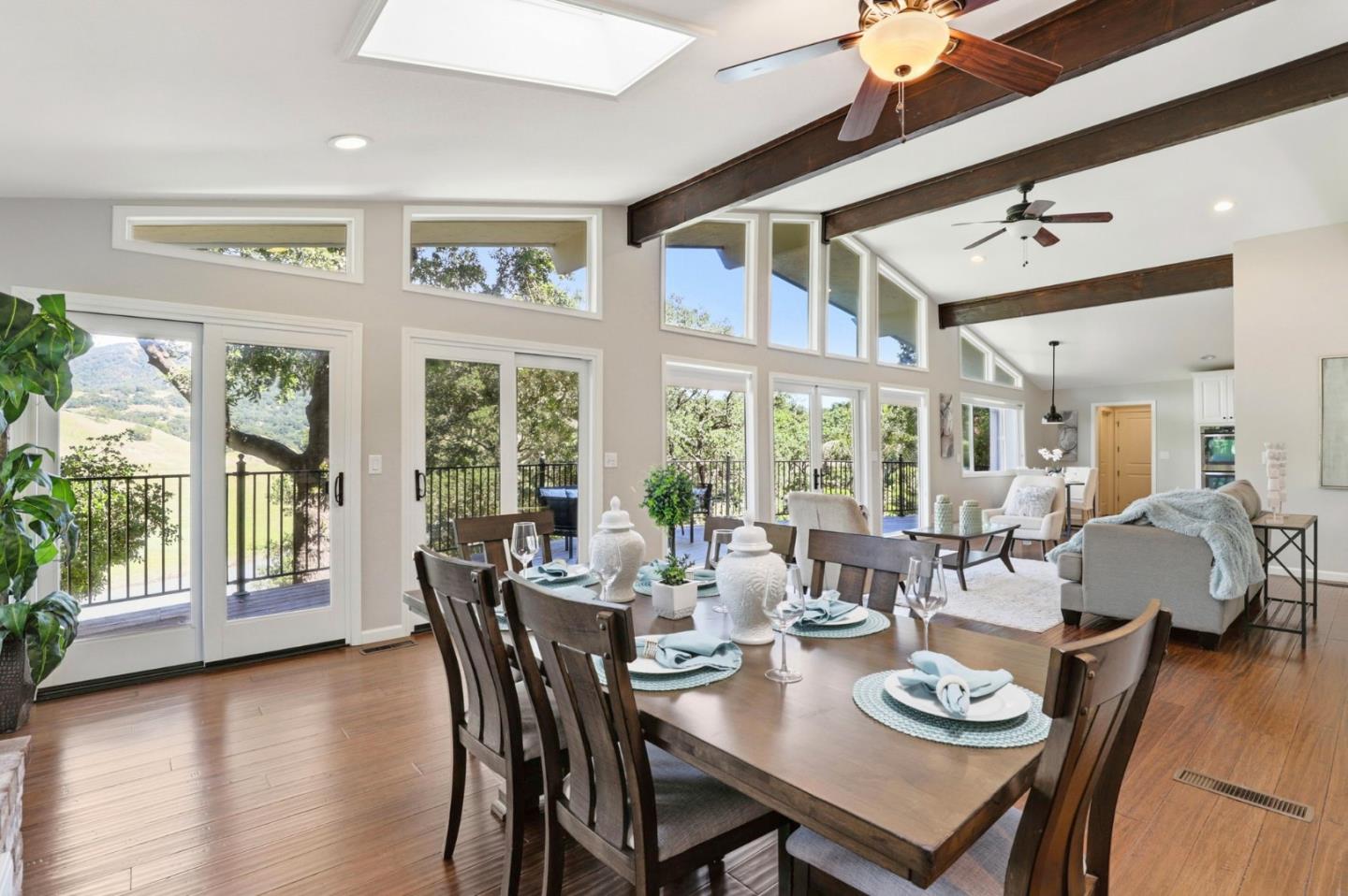 Detail Gallery Image 9 of 67 For 2981 Holiday Ct, Morgan Hill,  CA 95037 - 6 Beds | 4/1 Baths